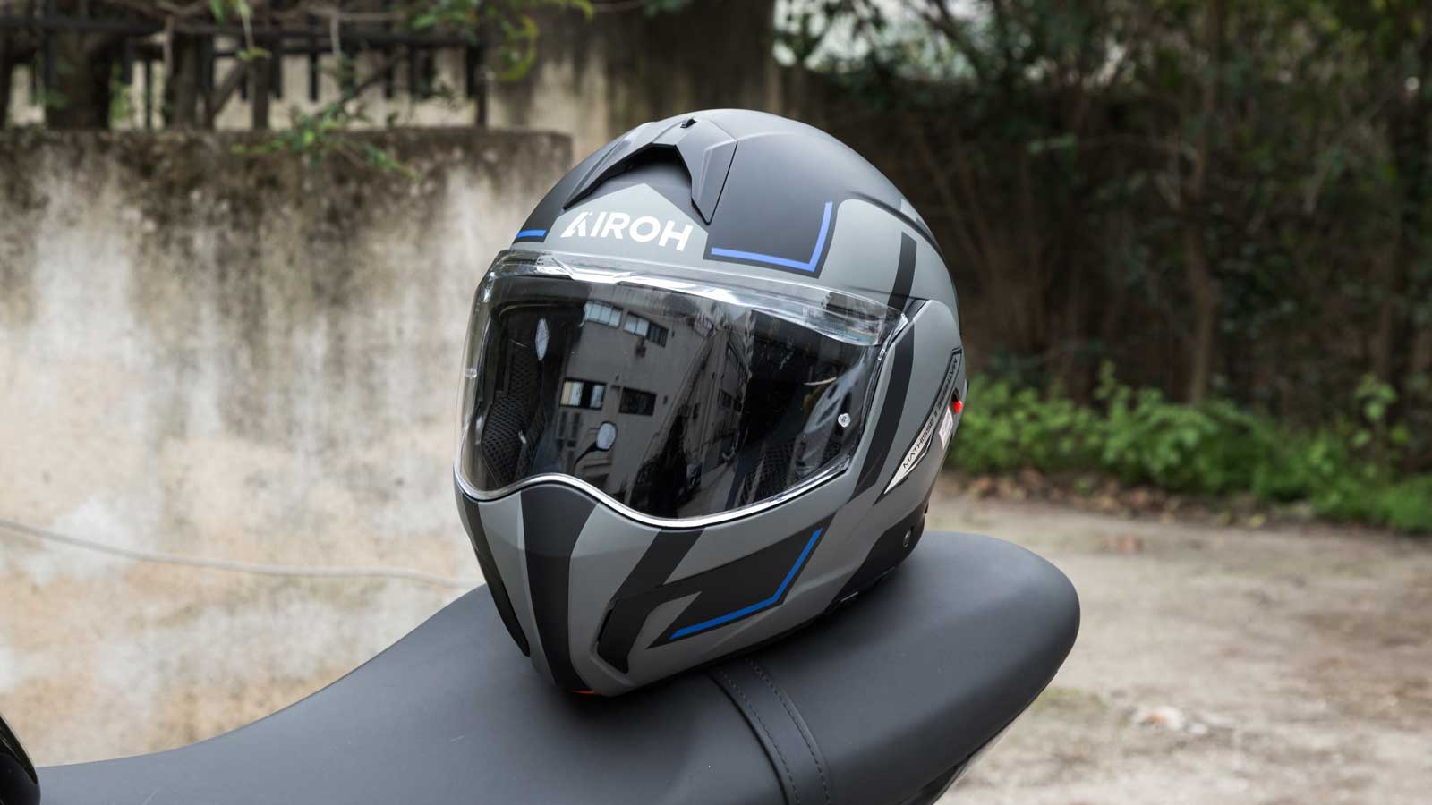 Κράνος Airoh Mathisse II: Flip-Up προστασία για κάθε συνθήκη