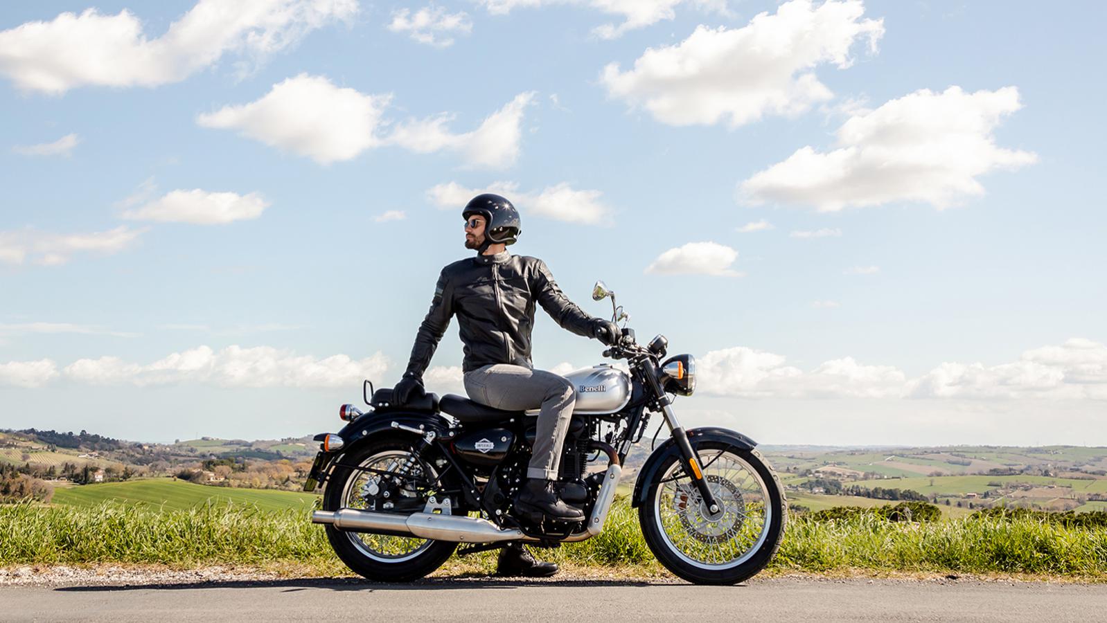 Benelli Imperiale 400: Αυτοκρατορική Κομψότητα με Ρετρό Ψυχή