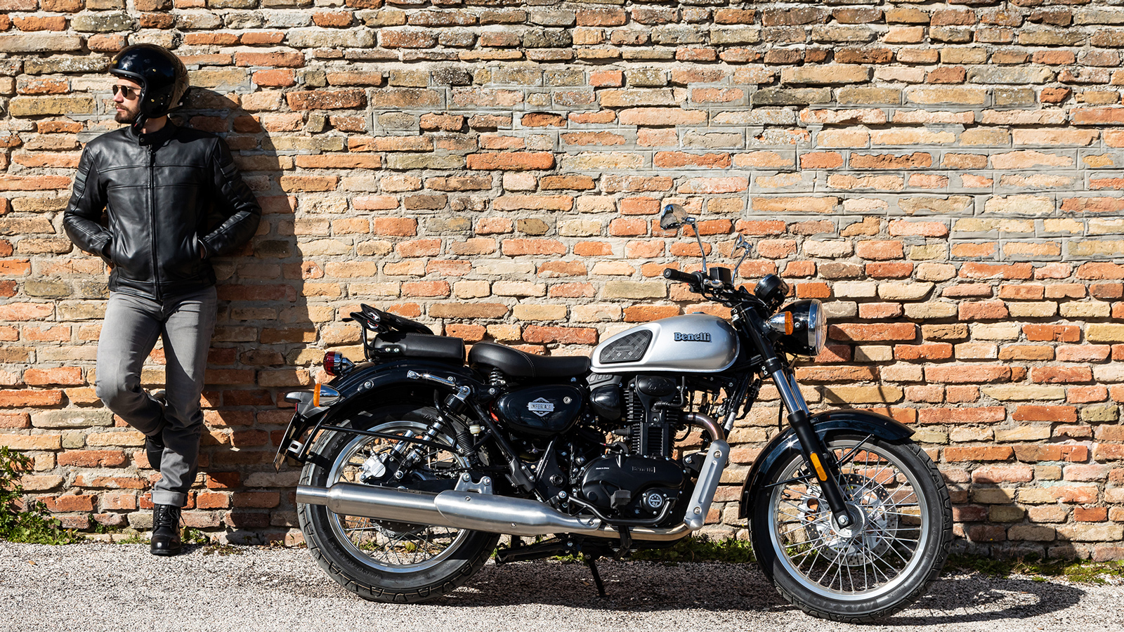 Benelli Imperiale 400: Αυτοκρατορική Κομψότητα με Ρετρό Ψυχή