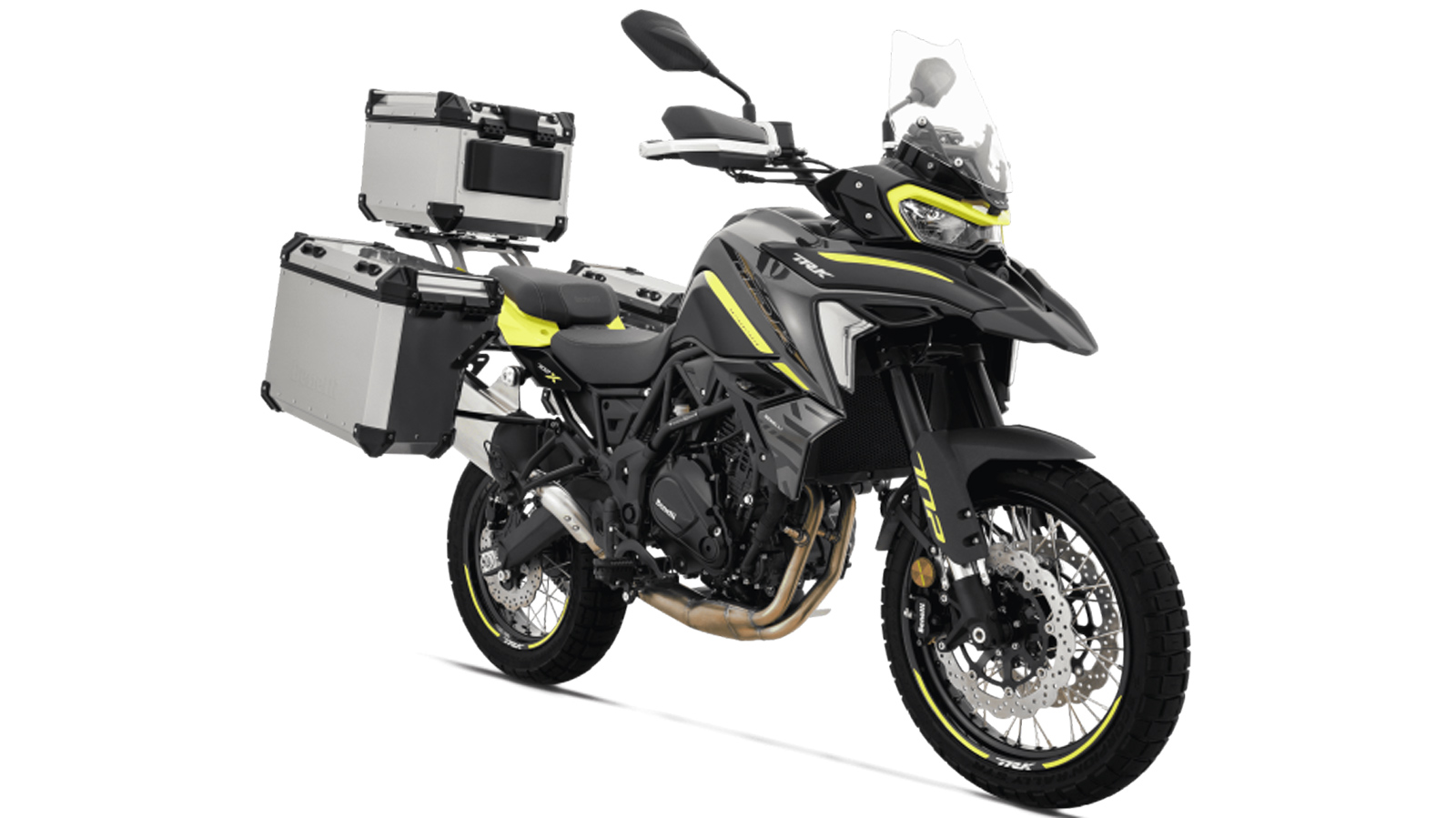 3 χρόνια εγγύηση και έκδοση Travel Pack και για τα δύο μοντέλα 