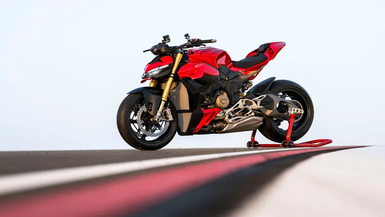 Με 1 δισ. ευρώ κέρδη η Ducati «βάζει» την Panigale V4 στο Παγκόσμιο Πρωτάθλημα Αντοχής
