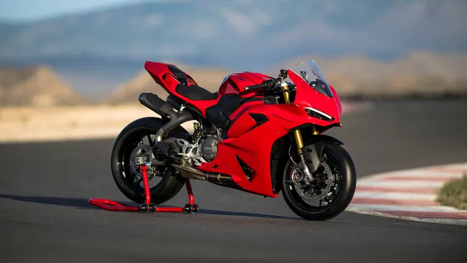 Με 1 δισ. ευρώ κέρδη η Ducati «βάζει» την Panigale V4 στο Παγκόσμιο Πρωτάθλημα Αντοχής