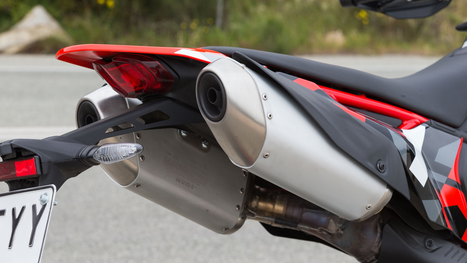 Ducati Hypermotard 698 Mono: “Eπιτίθεται” στην κατηγορία των supermotard