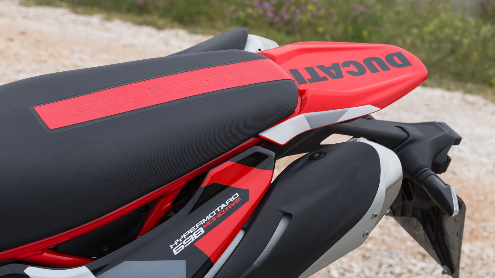 Ducati Hypermotard 698 Mono: “Eπιτίθεται” στην κατηγορία των supermotard