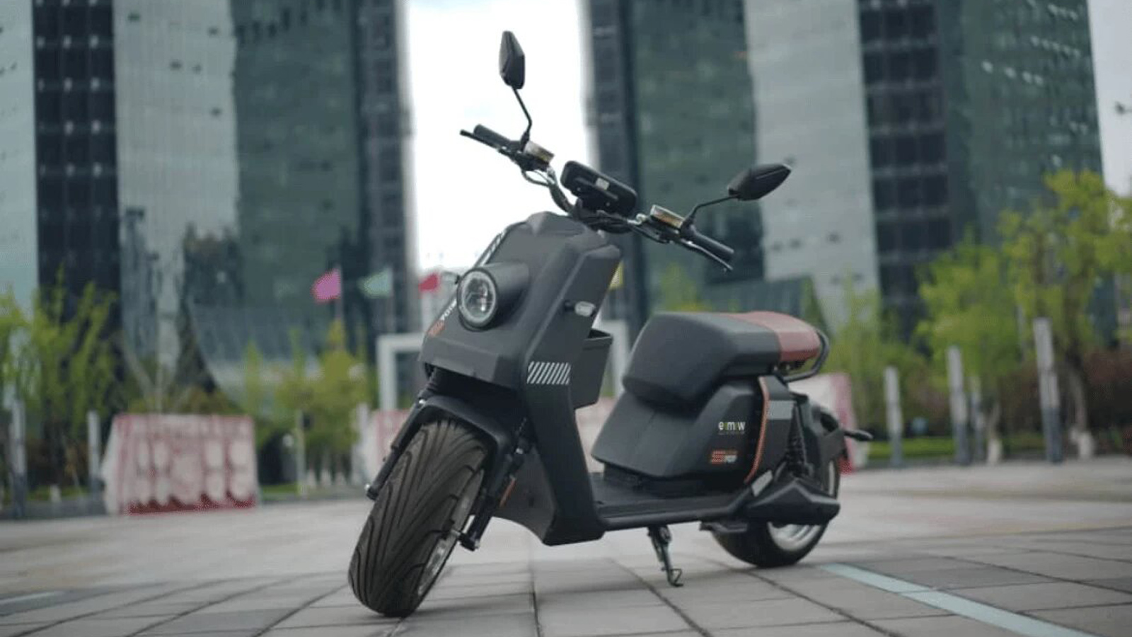 EMW SPORT 701: “Ντραγκστεράδικο” ηλεκτρικό με λιγότερα από 2.000 ευρώ