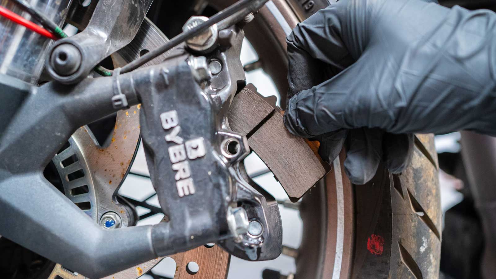  Η διάκριση γίνεται μεταξύ τριών βασικών επιλογών που έχουμε με κριτήριο τα υλικά κατασκευής