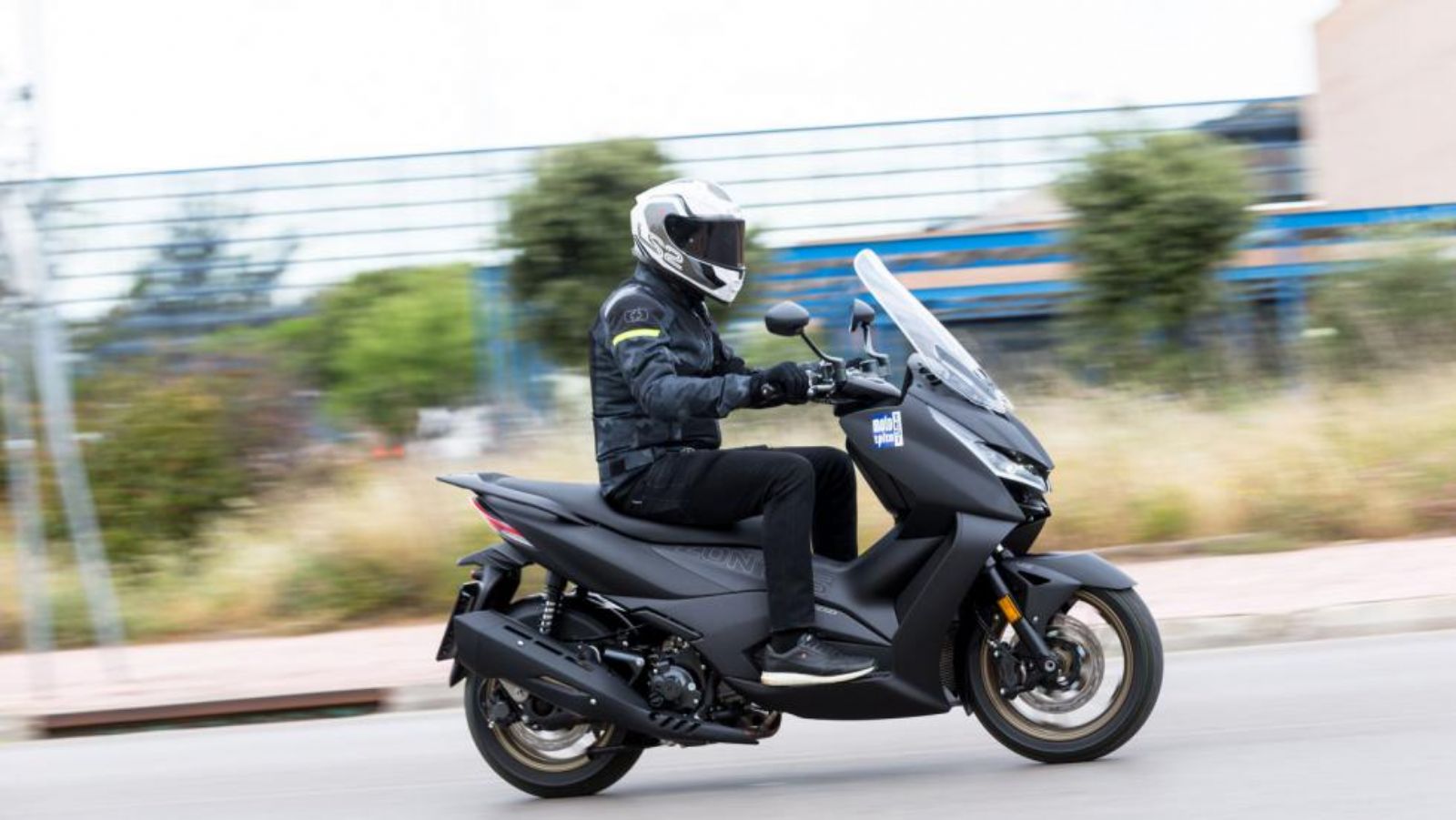 Ξεχωρίζει και στον τομέα της επιβράδυνσης με 44,6 μέτρα ακινητοποίηση από τα 100 χλμ/ώρα.