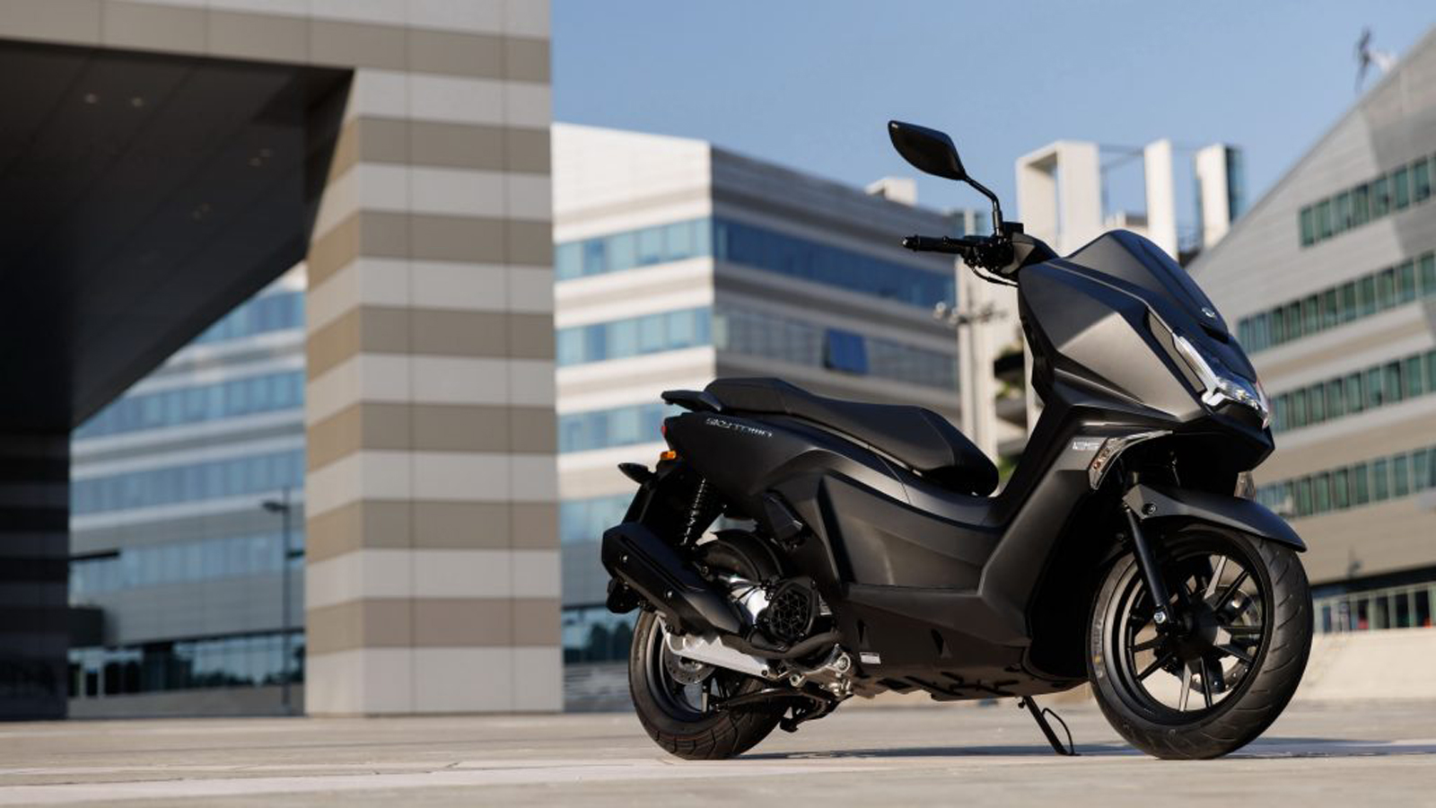 Kymco Skytown 125: Με το καλύτερο φρενάρισμα στην κατηγορία των scooter 125
