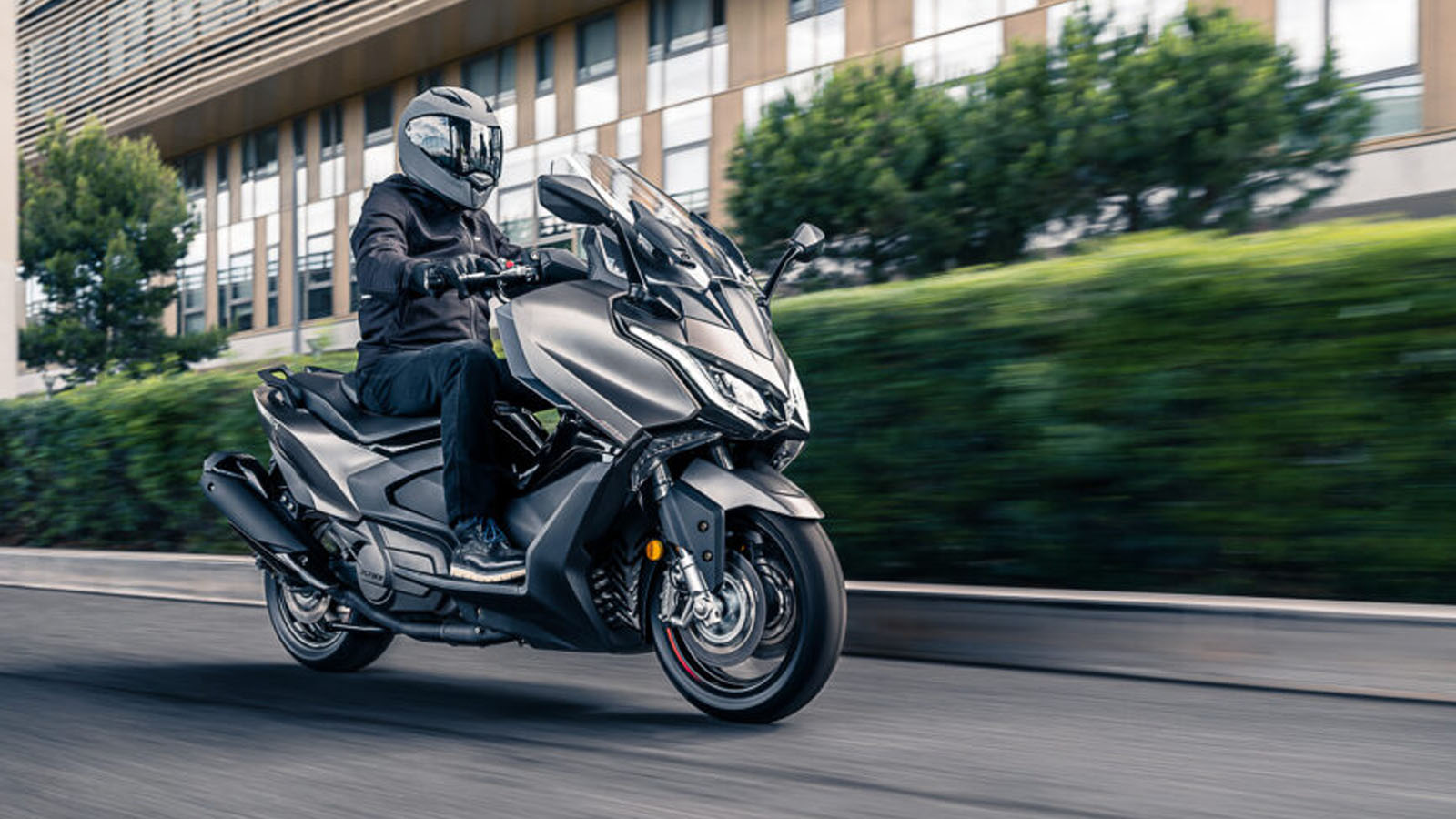 KYMCO AK 550 Premium: Το πρώτο Scooter με Cornering ABS