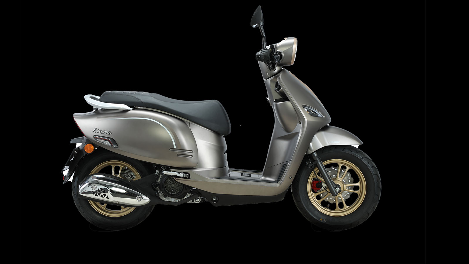 Test Ride CFMOTO 450MT στα καταστήματα Moto Saltas