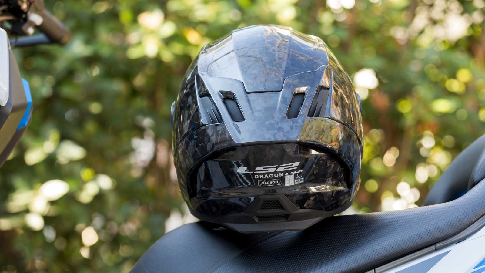 Κράνος LS2 Dragon: Ένα Full Face σε carbon με άνεση για κάθε χρήση