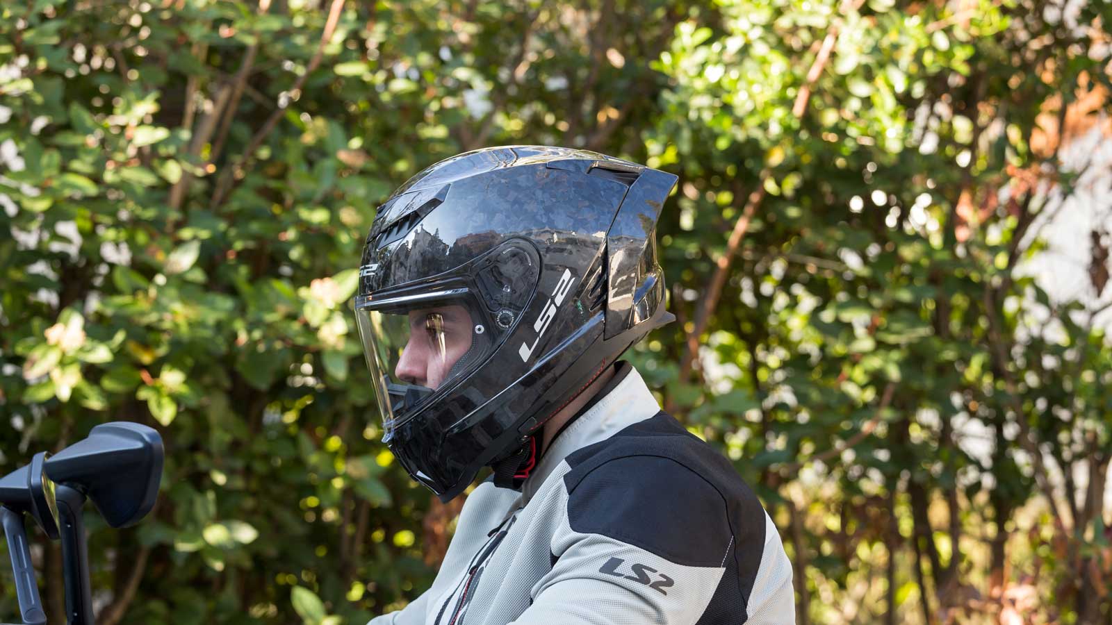 Κράνος LS2 Dragon: Ένα Full Face σε carbon με άνεση για κάθε χρήση