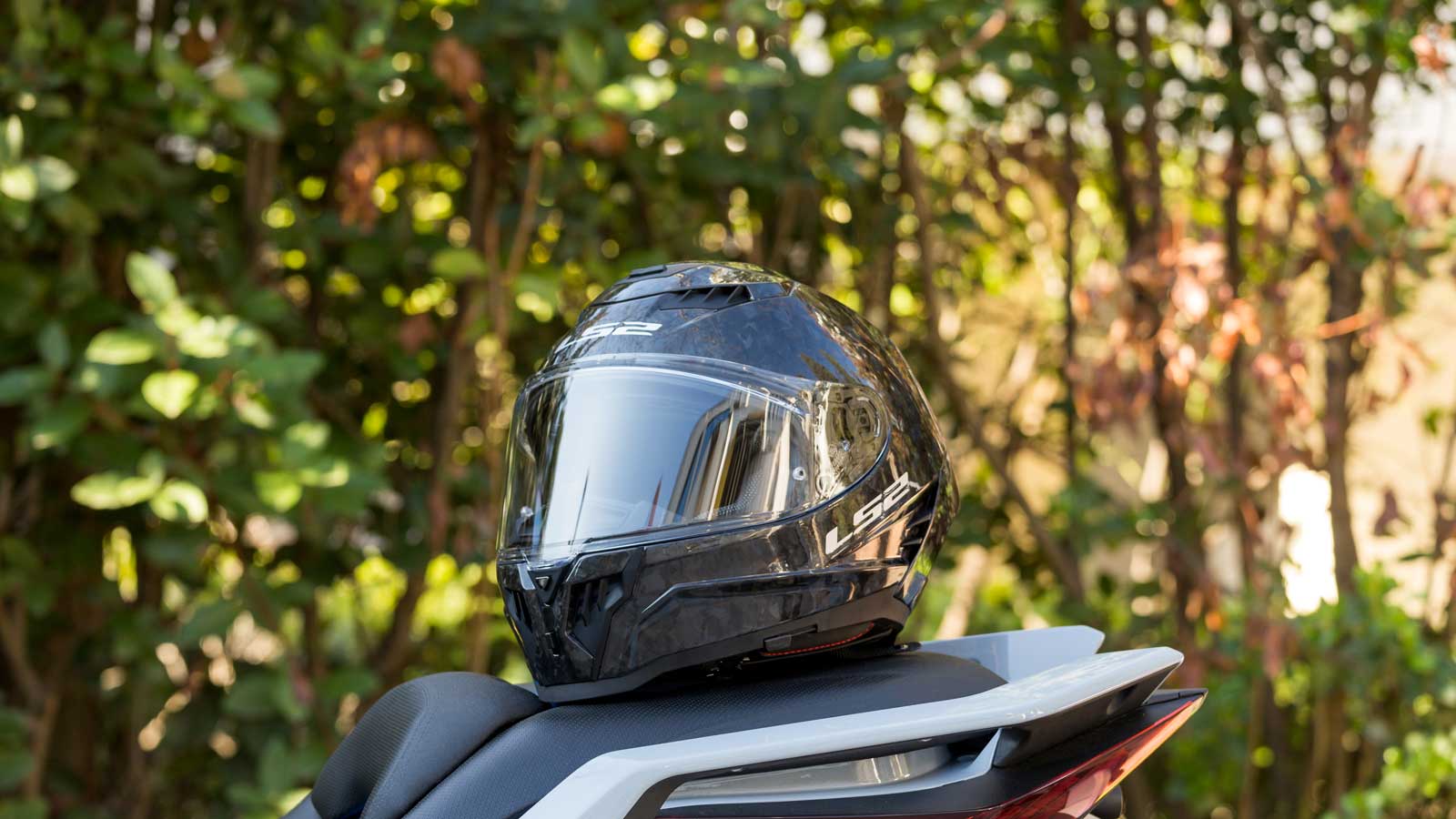 Η εμφάνιση του LS2 Dragon σίγουρα μαγνητίζει τα βλέμματα.