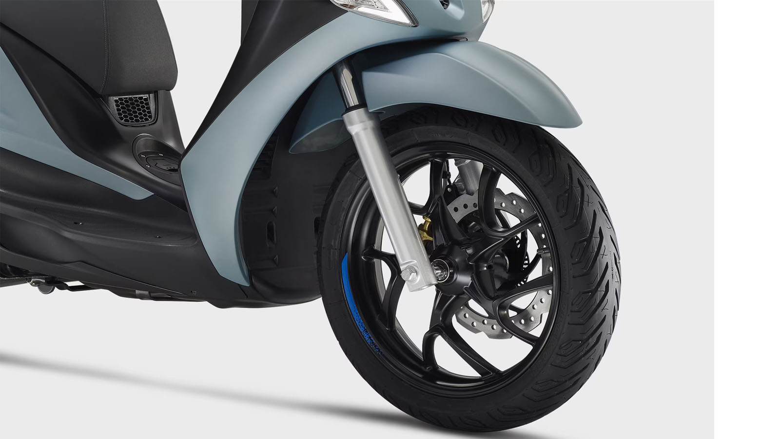 Οικονομική εναλλακτική στη Vespa: Νέο Piaggio Medley 200 με 18 ίππους