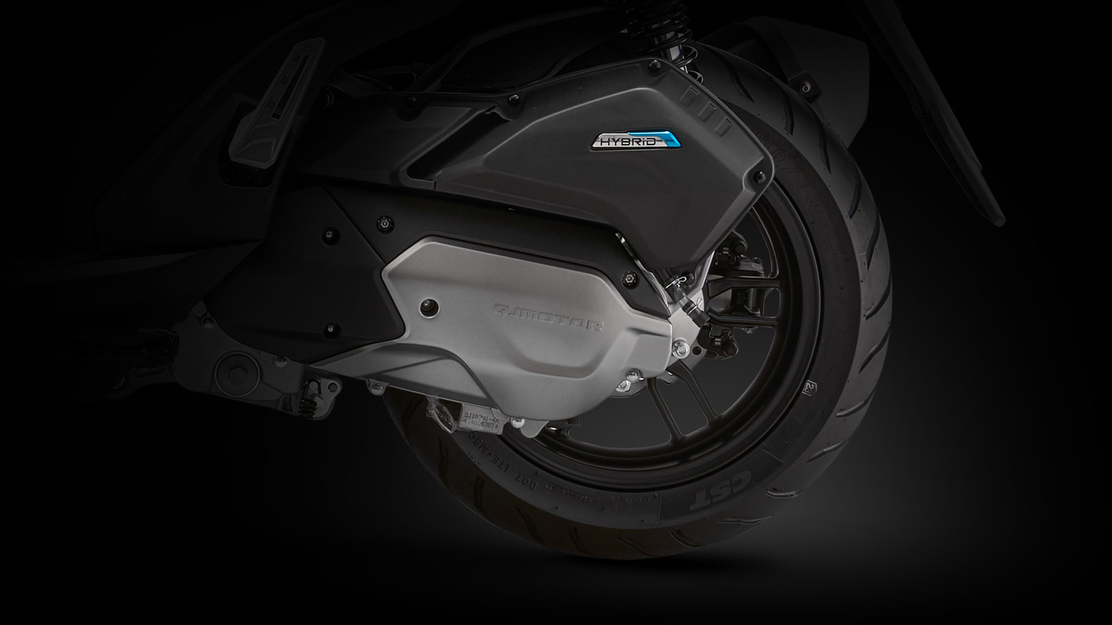 QJMOTOR MTX125: Με κάμερα καταγραφής και ισχύ 15 ίππων