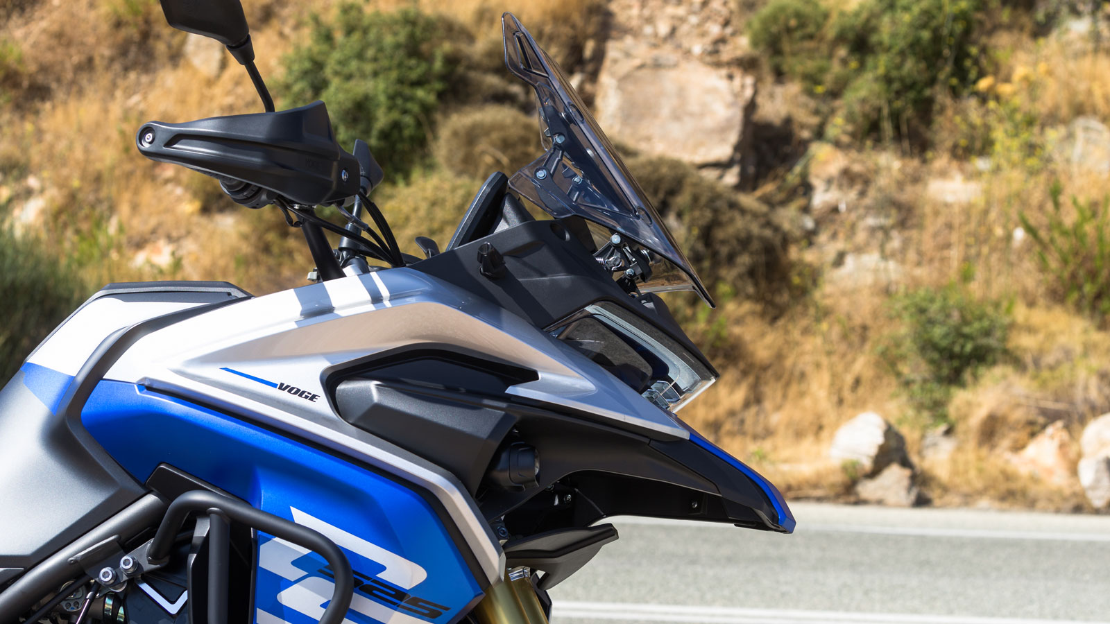 Voge DS525X: Premium περιφερειακά και τεχνολογία στη μεσαία κατηγορία 