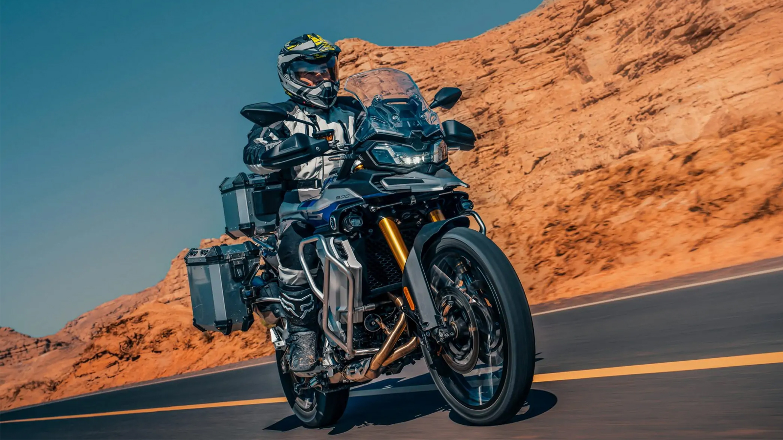 Voge DS900X: Η καλύτερα εξοπλισμένη μεσαία Adventure με 21”