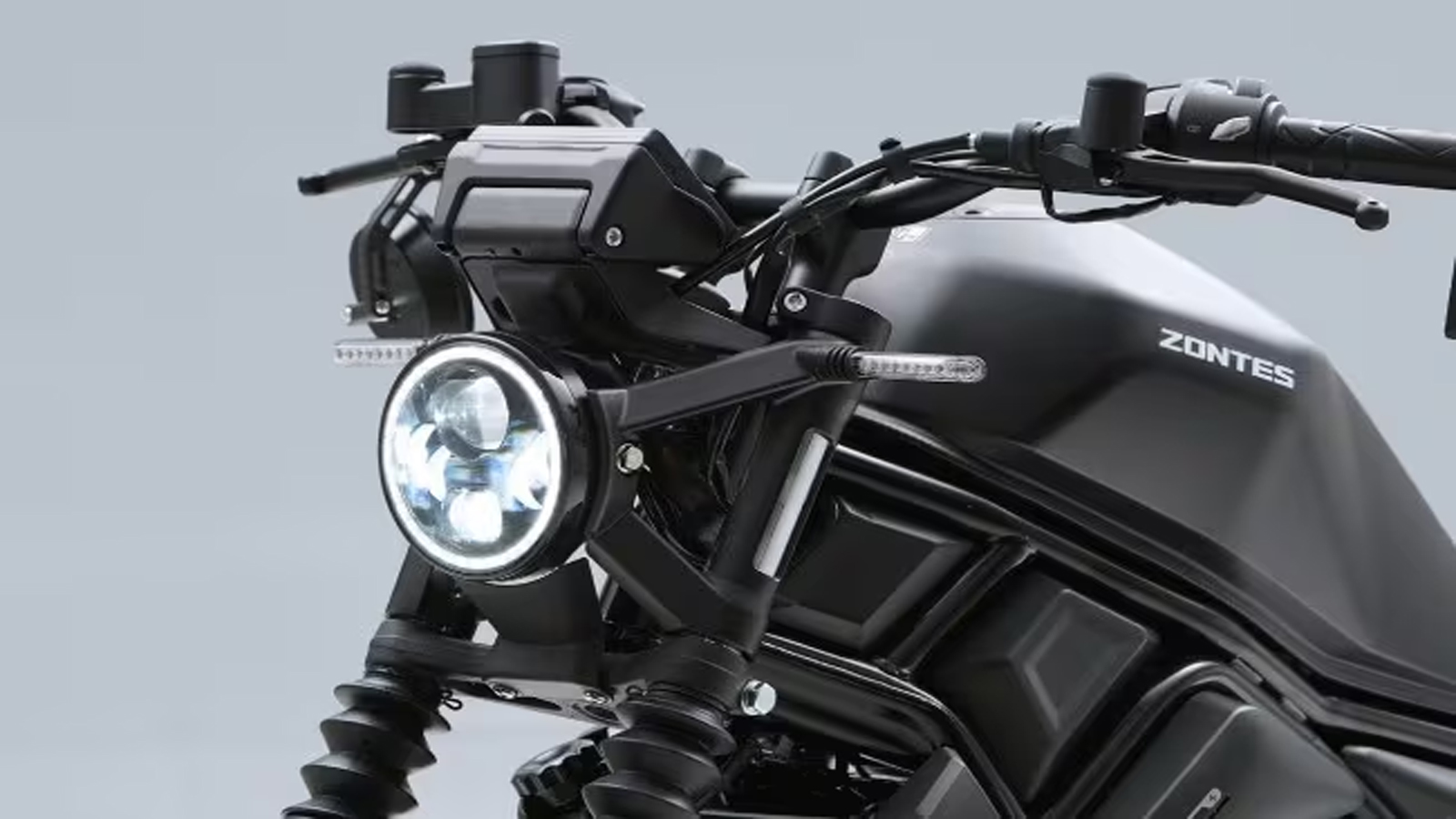 Zontes ZT125 C2: Mικρό cruiser με μεγάλη «προίκα» και για Α1 δίπλωμα