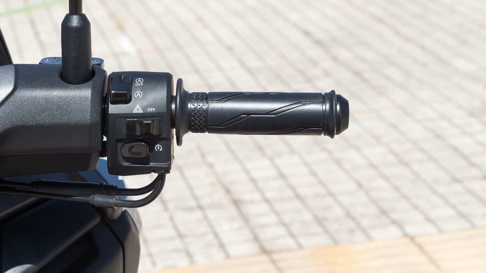 Δεξιός διακόπτης.