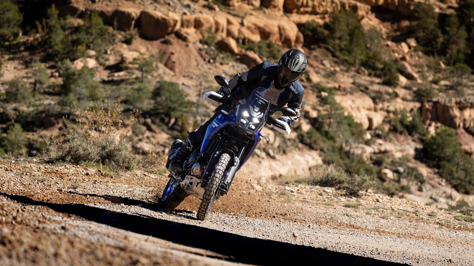 Η Yamaha Ténéré 700 Icon Blue κοστίζει πλέον 10.800 ευρώ, αποκτώντας νέο ενδιαφέρον στην κατηγορία των μεσαίων adventure. Με δικύλινδρο