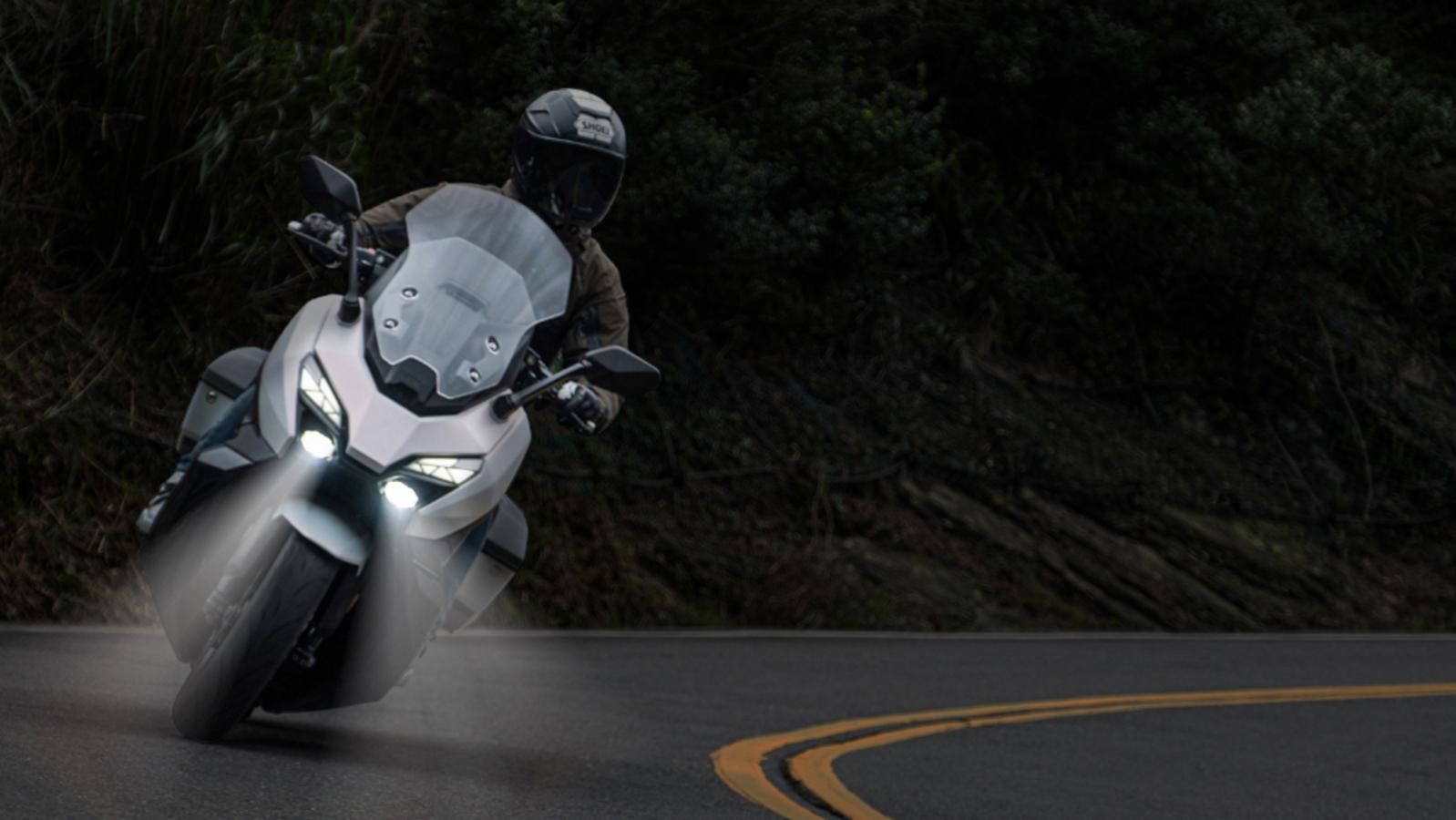 ���� ������ ��� TTLBT ��������� ���� ����������� �� ����� ��������� 508�.��., ��� �������� 46 ������ ���� 6.750 �.�.�. ��� 49,9 Nm ����� ���� 5.250 �.