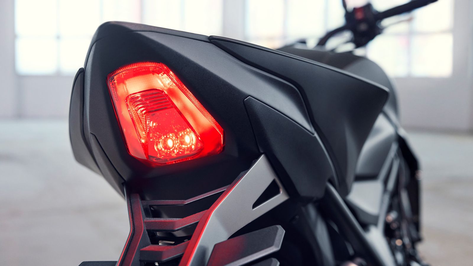 Honda CB1000 Hornet – Καθαρόαιμο Streetfighter 