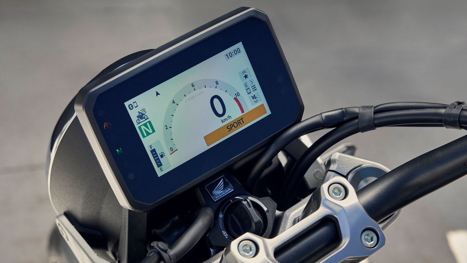 Honda CB1000F – Ρετρό χαρακτήρας με σύγχρονη ουσία