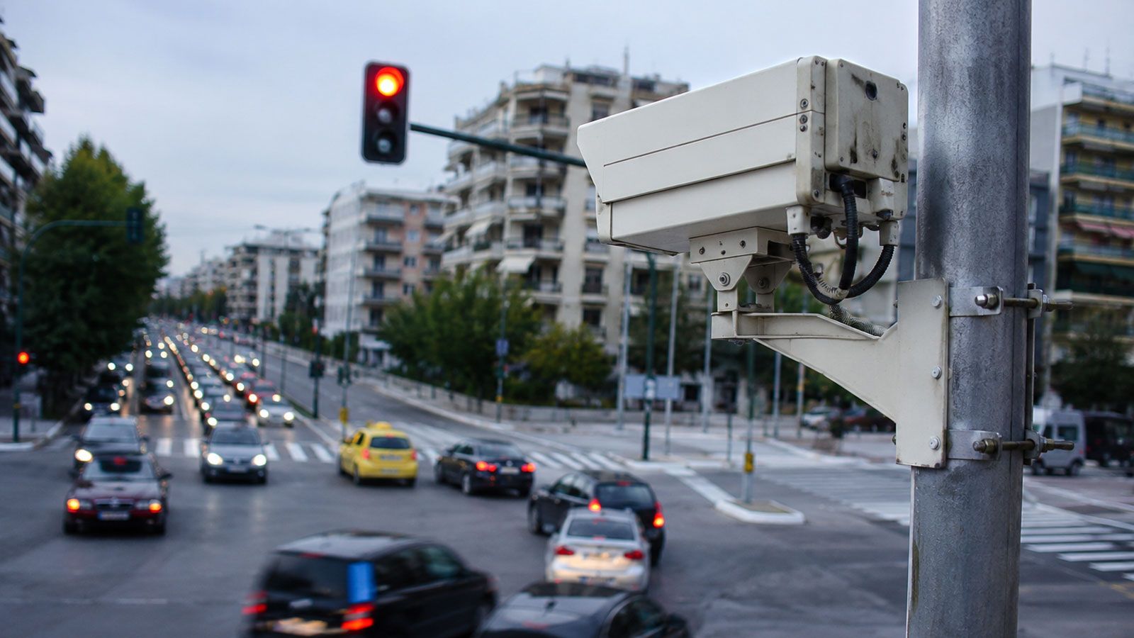 300 νέες έξυπνες κάμερες στην Αττική – Πως θα βεβαιώνονται οι παραβάσεις