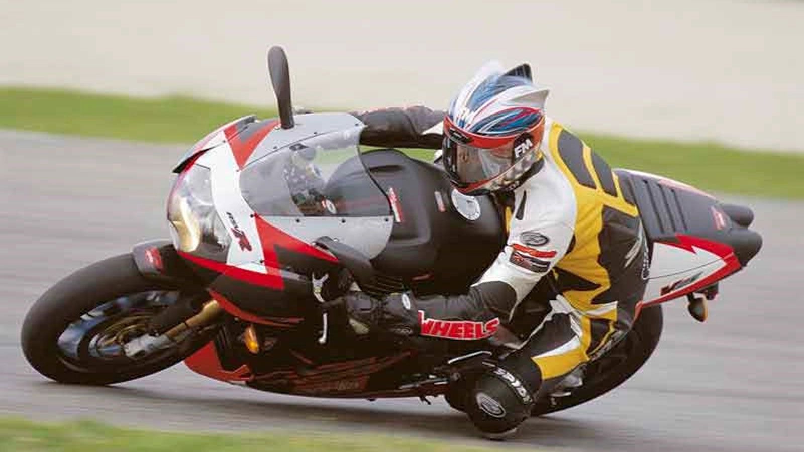 Ο δικύλινδρος Rotax V2 60 μοιρών έγινε σημείο αναφοράς με 128 ίππους