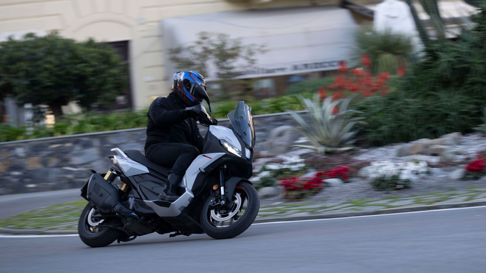 Aprilia SR GT 400 - Αποστολή Γένοβα 