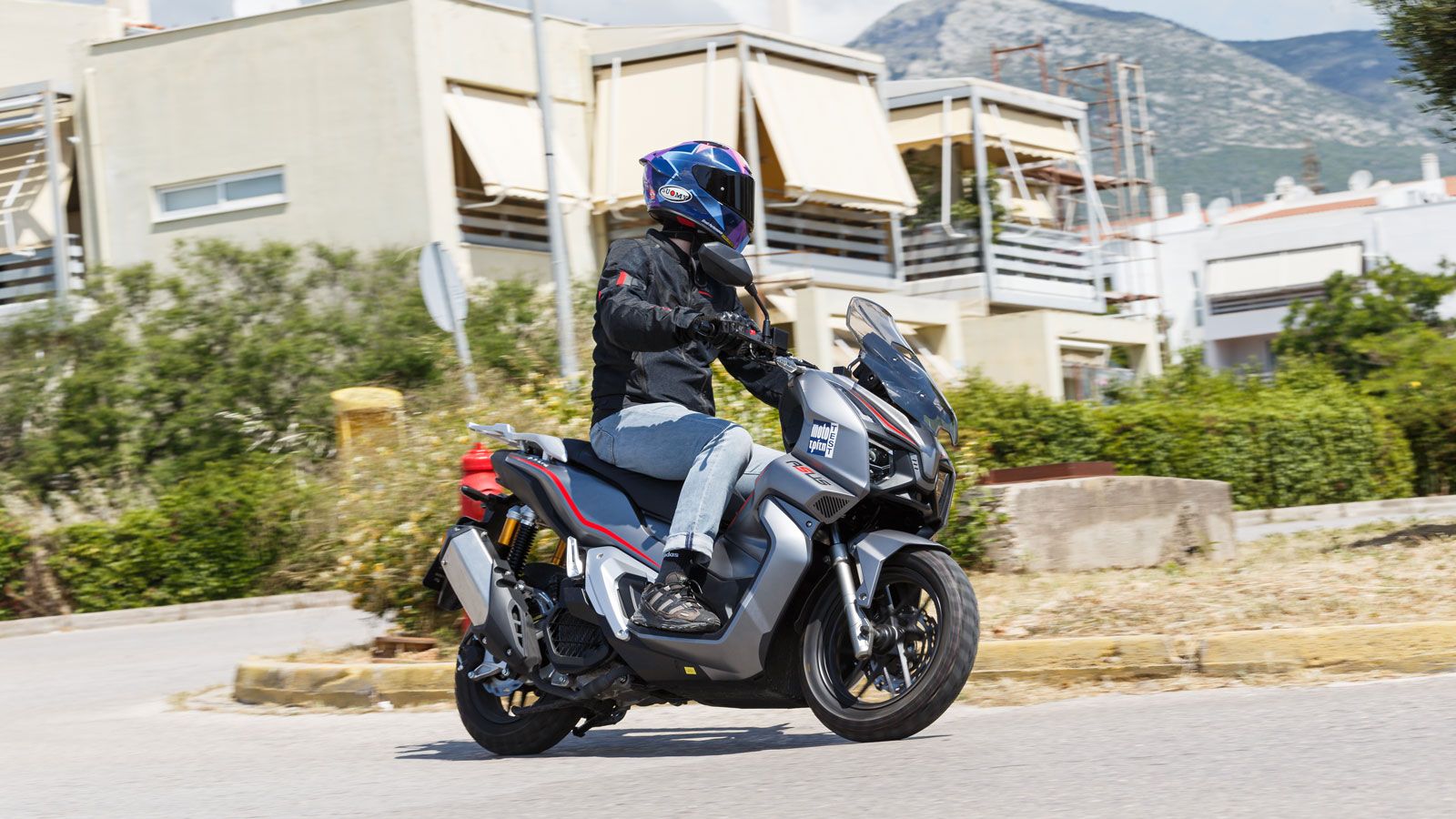 ASUS ADV 125 - Test