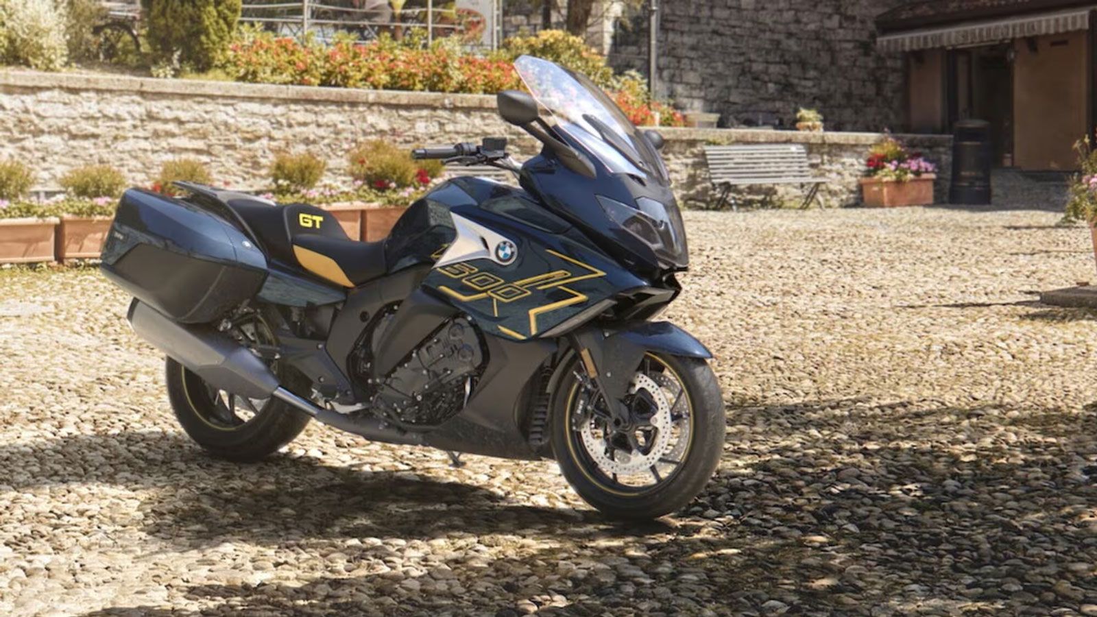 Νέα εμφάνιση για τη σειρά K 1600 και την R 12 G/S