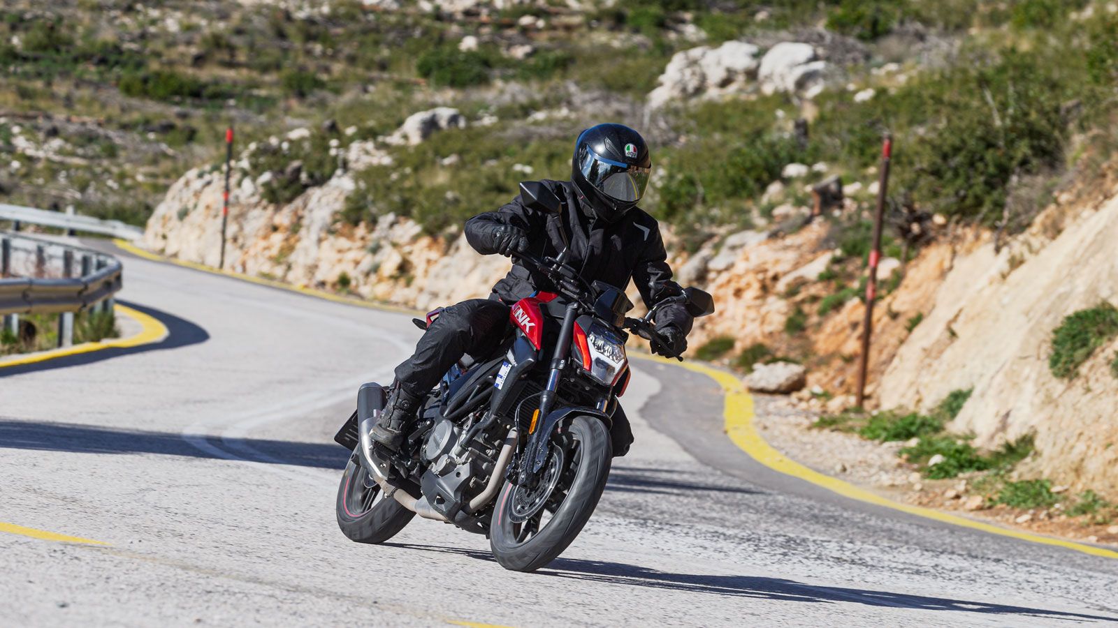 Δεν χρειάζεται να κάνεις οικονομίες μιας ζωής για να γουστάρεις πάνω σε δύο τροχούς. 