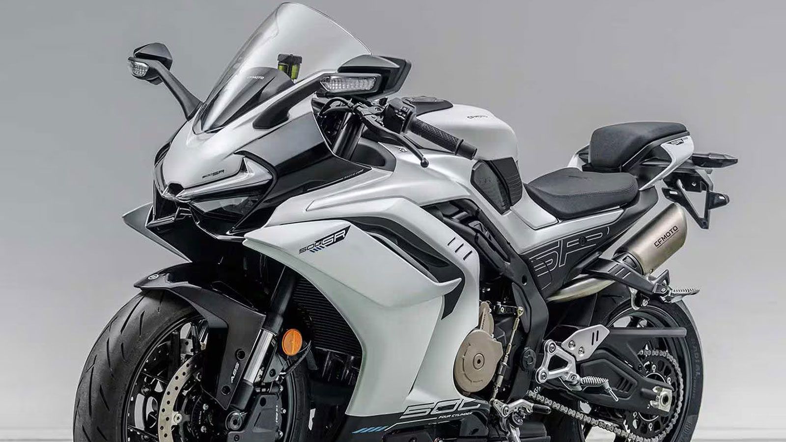 CFMoto - Αποκαλύπτεται νέα τετρακύλινδρη sport μοτοσυκλέτα με 78 ίππους 