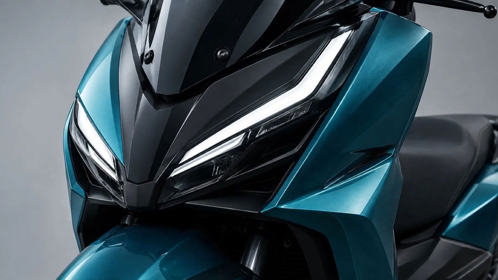Το μυστηριώδες teaser της CFMOTO δείχνει το εμπρός μέρος ενός scooter