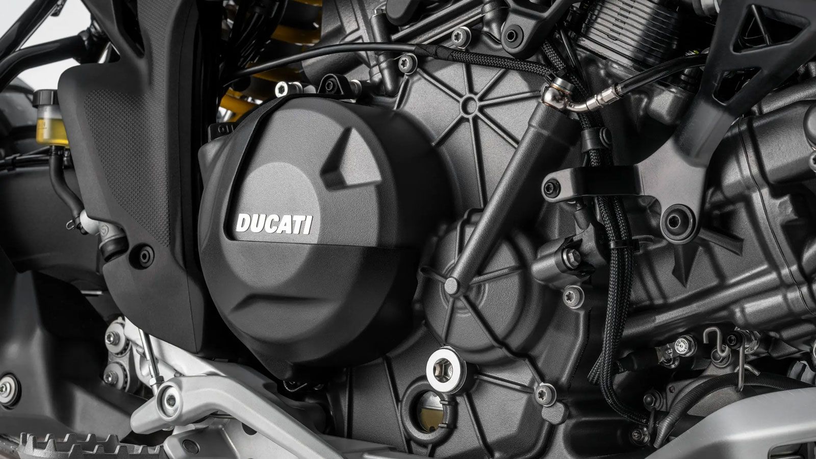  Η ισχύς φτάνει τους 110 ίππους, ενώ η ροπή αγγίζει τα 92 Nm στις 7.000 σ.α.λ., με το 70% διαθέσιμο ήδη από τις 3.000 σ.α.λ.