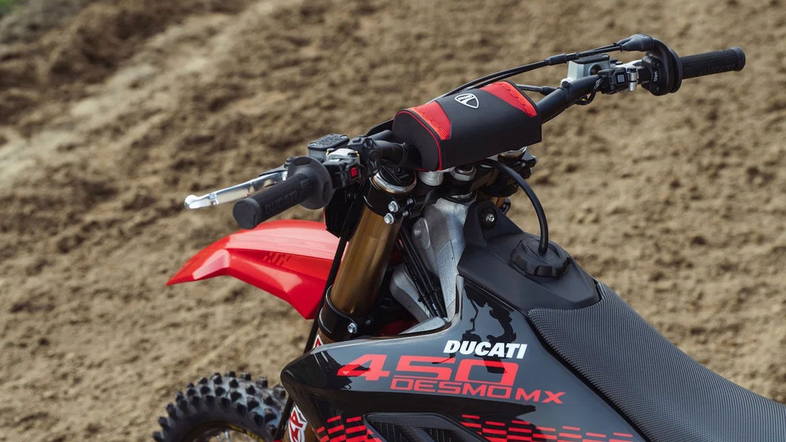 Ducati Desmo450 MX 2027
