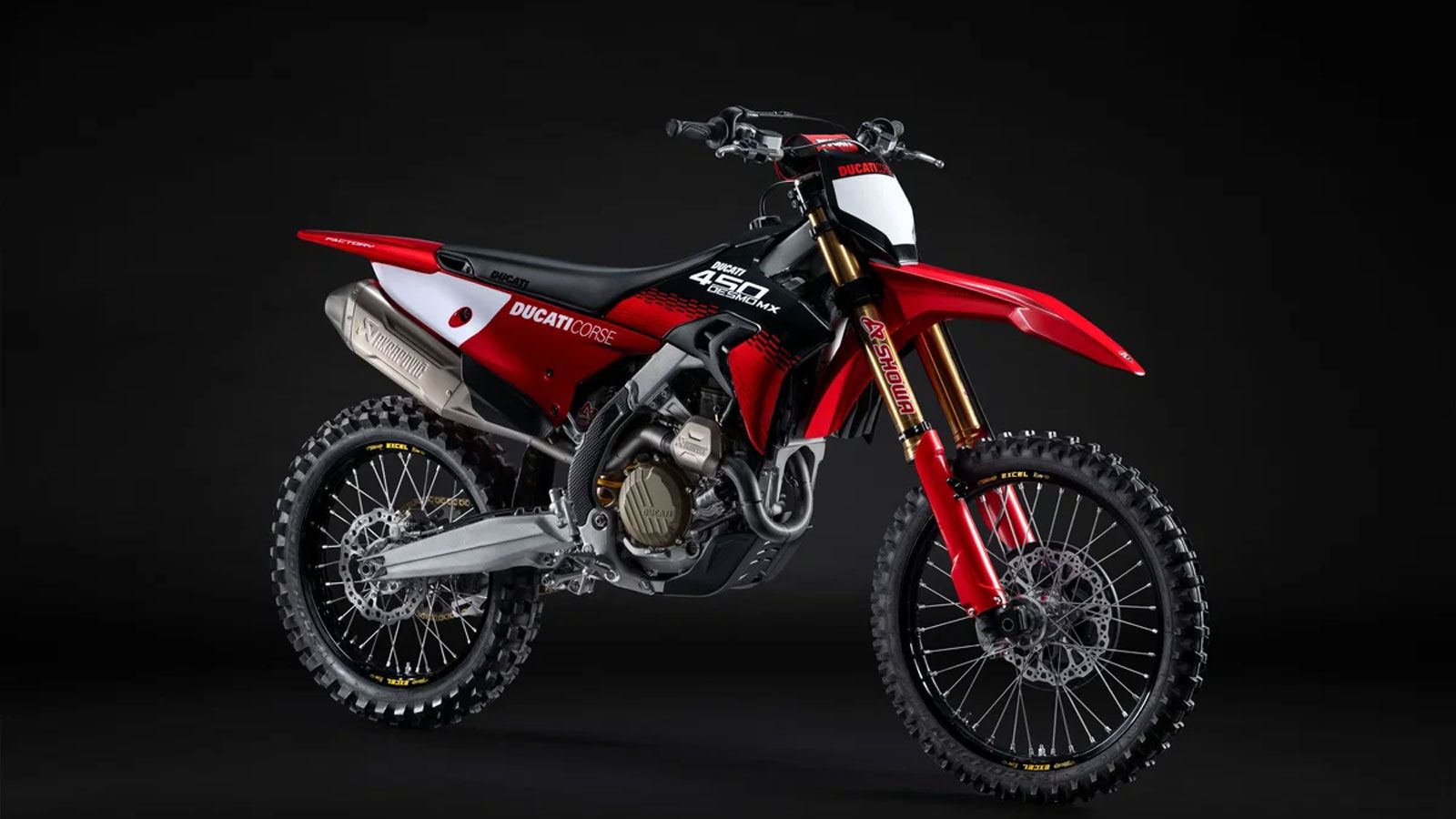 Το νέο μοντέλο είχε εμφανιστεί αρχικά στην EICMA 2025 στο Μιλάνο, όμως μέχρι σήμερα η Ducati κρατά κλειστά τα περισσότερα τεχνικά χαρακτηριστικά. ΠαρΆ