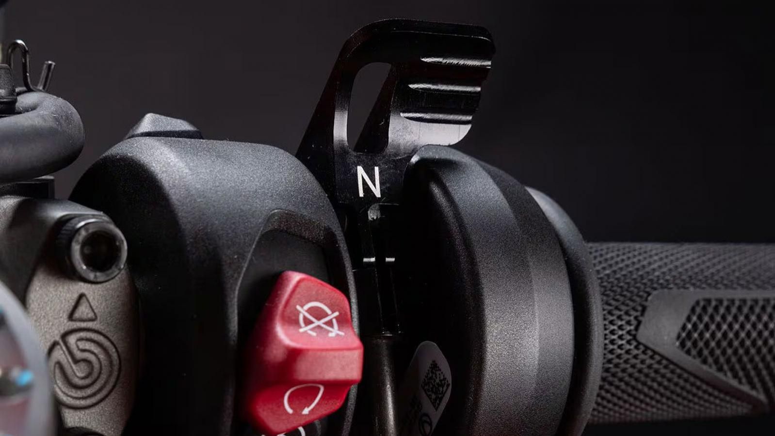 Ducati: Πατέντα αποκαλύπτει το μυστικό του αγωνιστικού κιβωτίου της Panigale V4 R