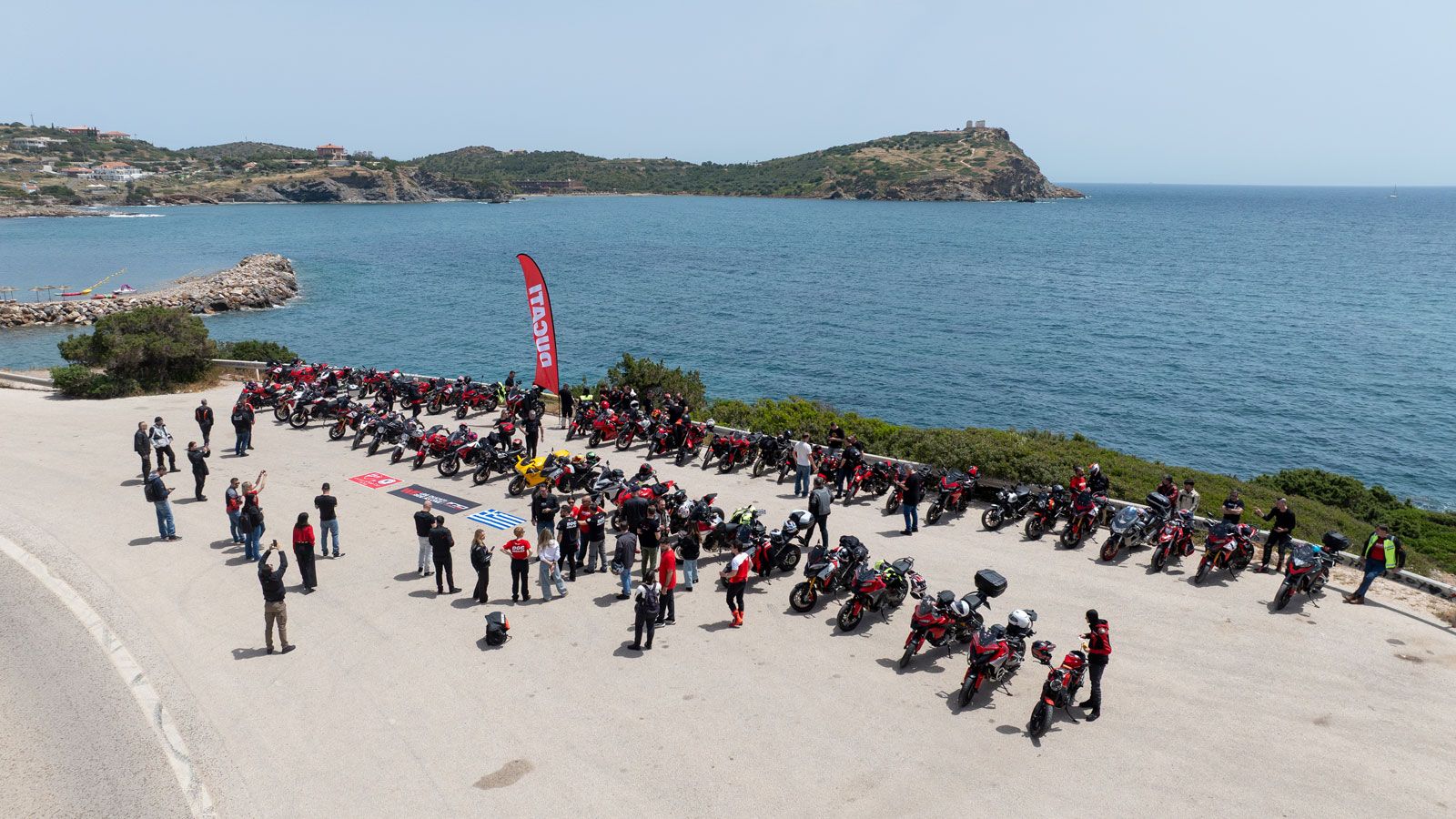 Στην Ελλάδα, το Ducati Athens διοργάνωσε τη δική του συνάντηση το Σάββατο 9 Μαΐου, με δεκάδες Ducatisti να συγκεντρώνονται στην οδό Καλλιρρόης και να 