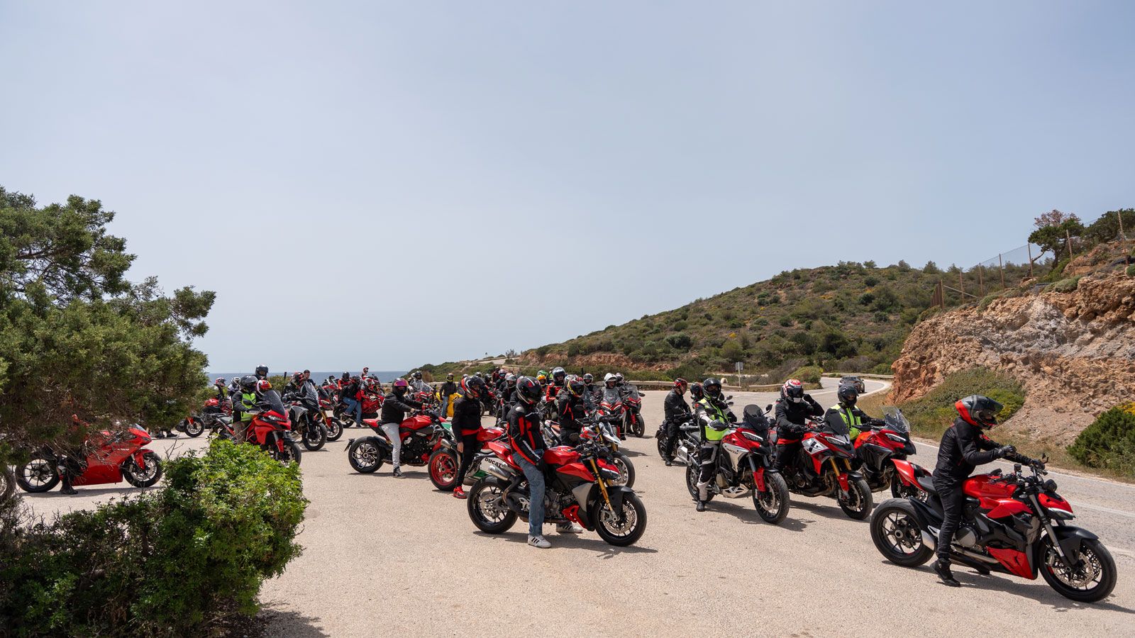 Με το We Ride As One 2026, η Ducati απέδειξε ξανά ότι δεν επενδύει μόνο στις επιδόσεις ή στην τεχνολογία των μοτοσυκλετών της, αλλά και στη δημιουργία