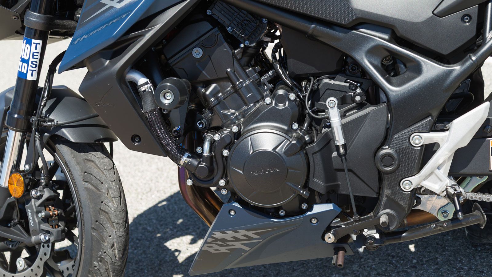 Honda CB750 Hornet E-Clutch