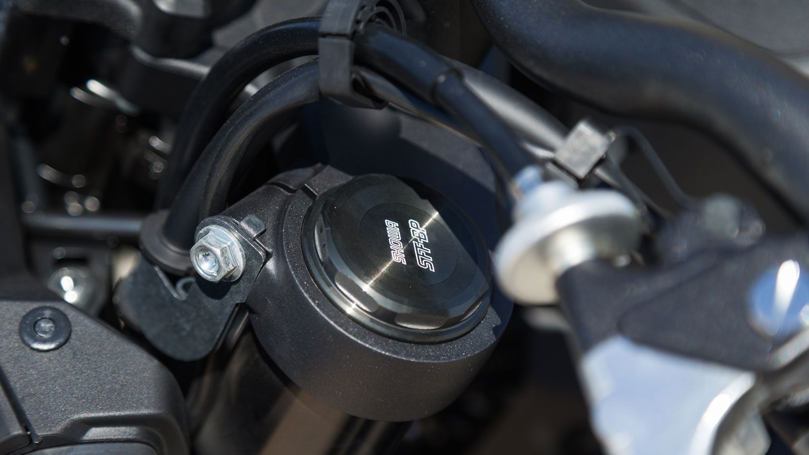 Honda CB750 Hornet E-Clutch
