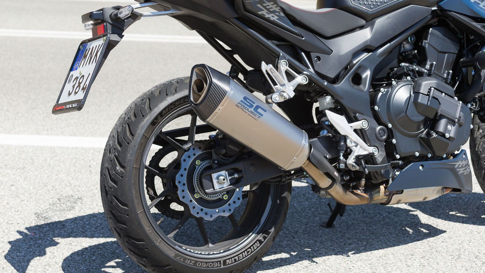 Honda CB750 Hornet E-Clutch