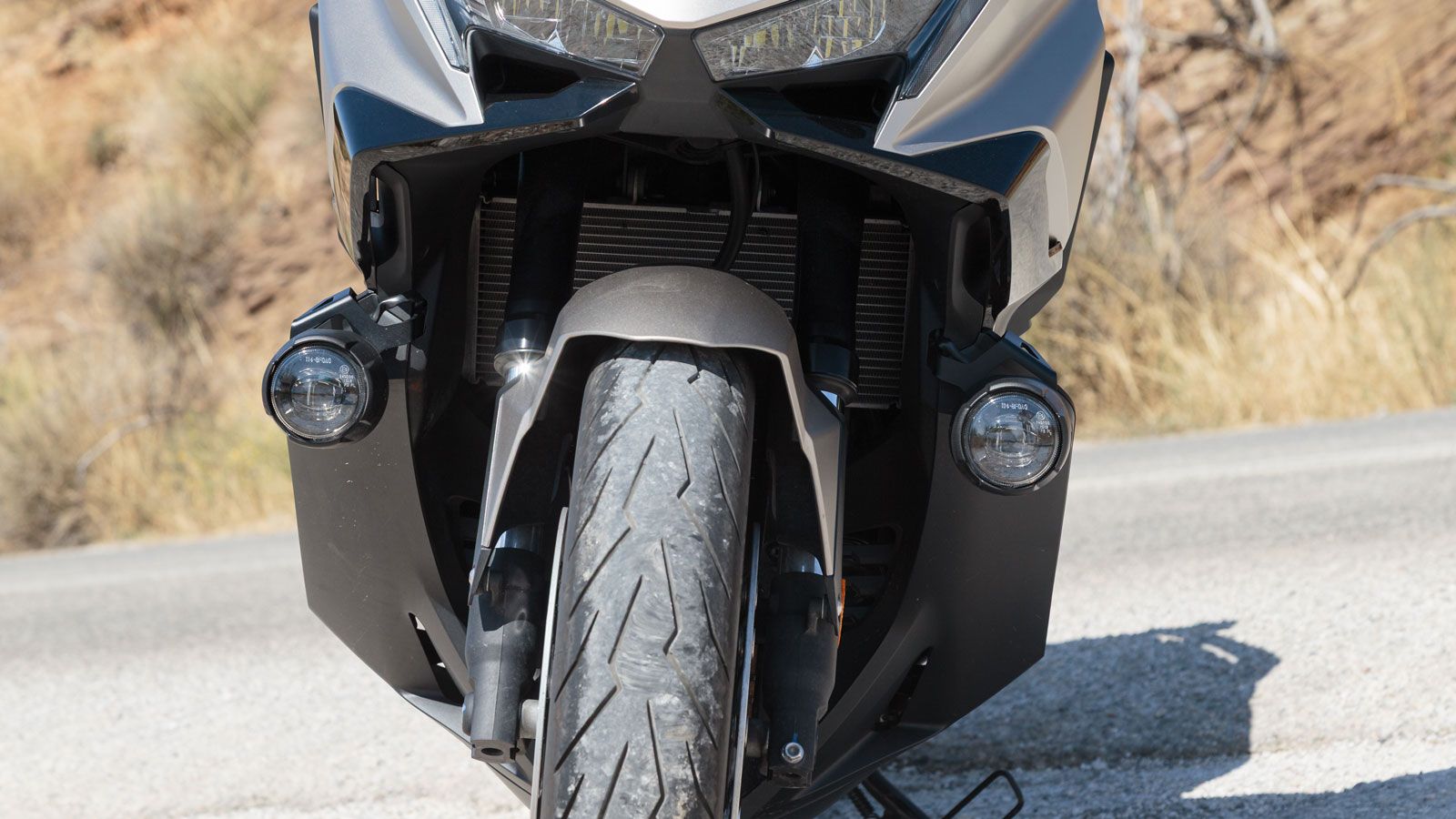 Κάθε σημείο και κάθε λεπτομέρεια στην κατασκευή φανερώνουν την  premium προσέγγιση του Ιαπωνικού scooter, ενώ τα υψηλά επίπεδα ποιότητας ανταποκρίνοντ