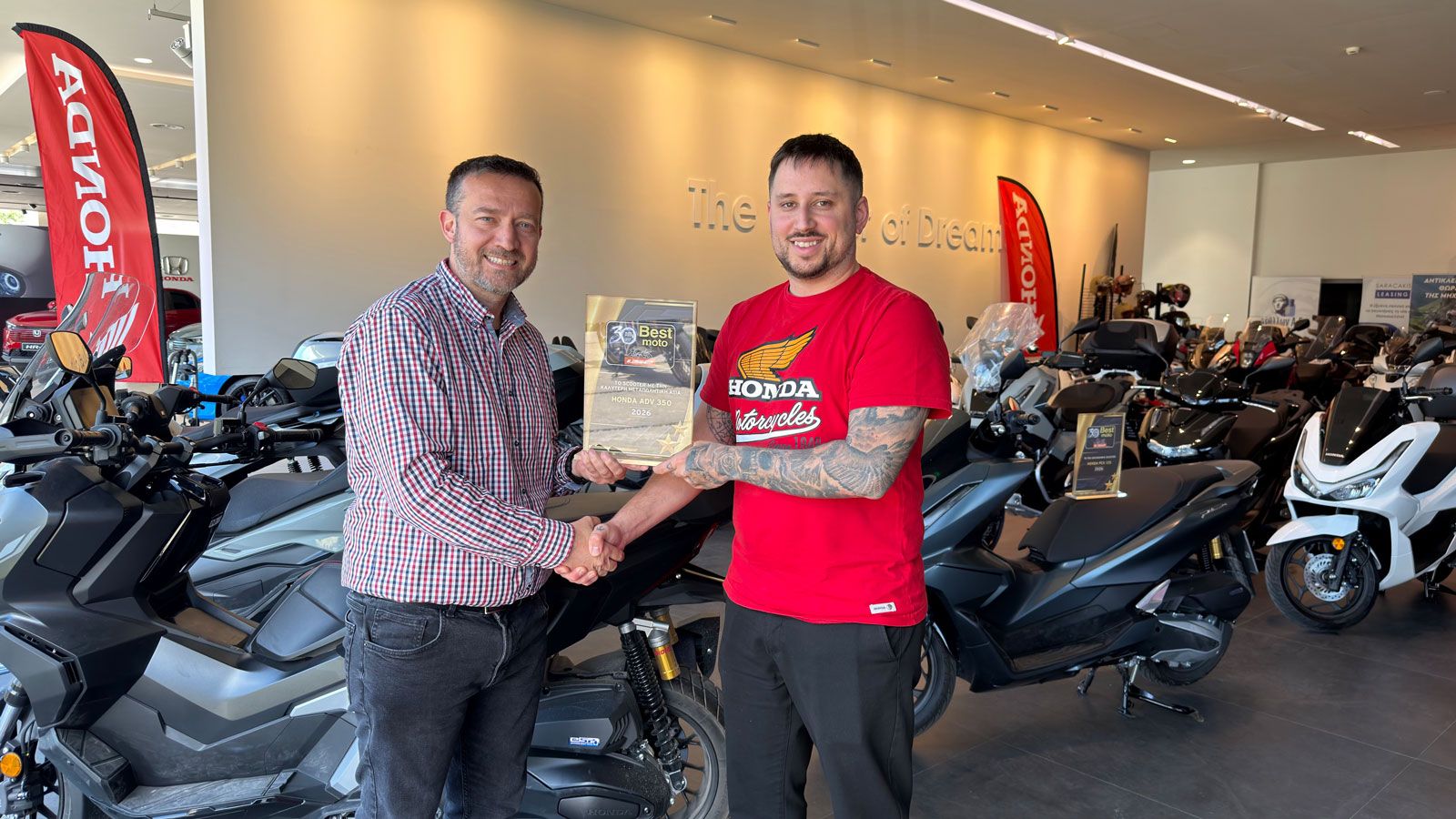 Best Moto 2026: Διπλή διάκριση για τη Honda με PCX125 DX και ADV350