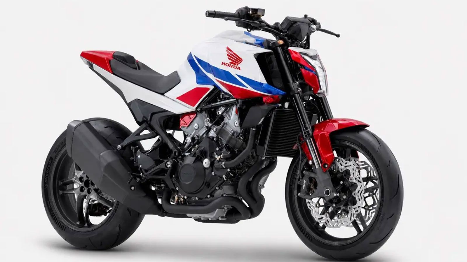 Η Honda προκάλεσε τεράστιο ενδιαφέρον στην EICMA όταν παρουσίασε το πρωτότυπο Honda V3R 900 E-Compressor, μια naked μοτοσυκλέτα που συνδυάζει V3 κινητ