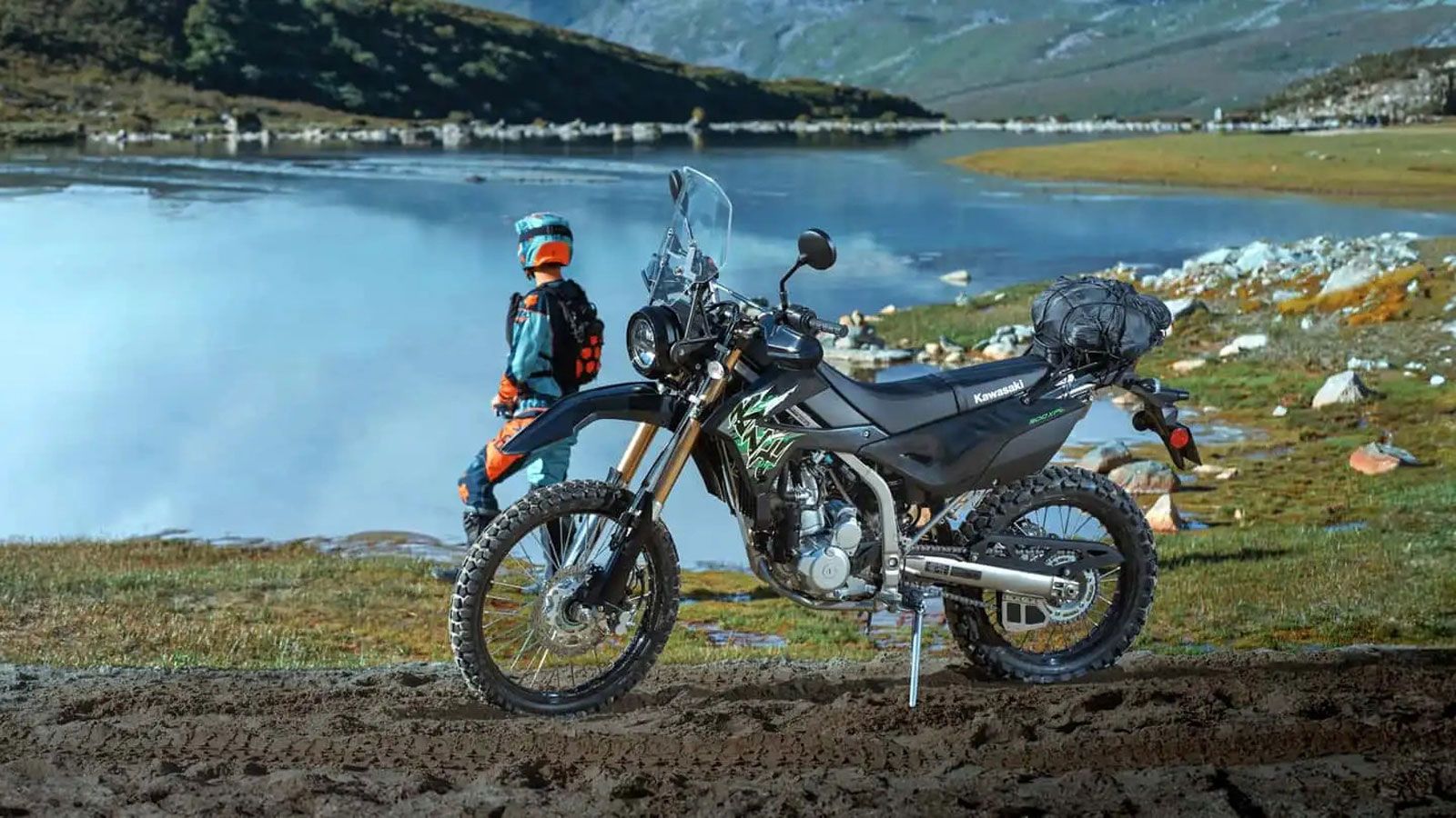 Από dual-sport σε adventure με ανεμοθώρακα και σχάρα αποσκευών