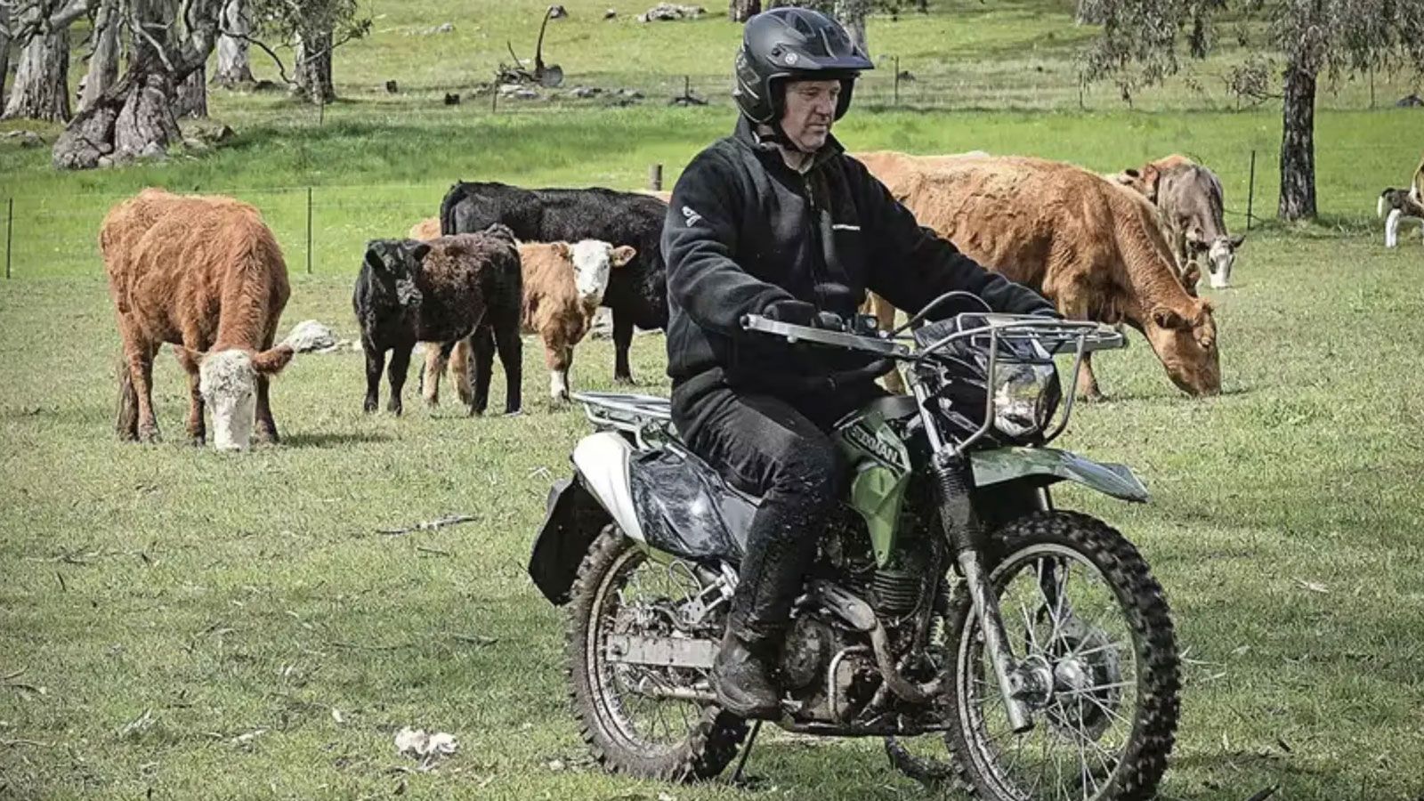 Αυτός είναι ο νέος εργάτης της Kawasaki - Για φάρμες,βοσκοτόπια και χωράφια