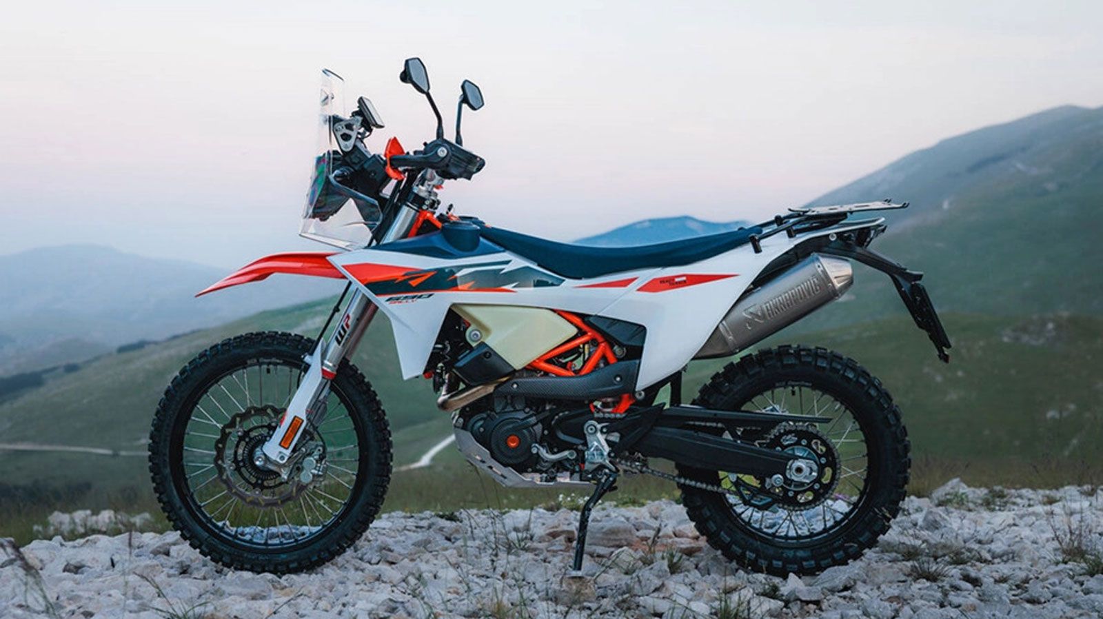 Νέο μονοκύλινδρο LC4 692,7 κ.εκ. με 79 ίππους και 7,4 kgm ροπής